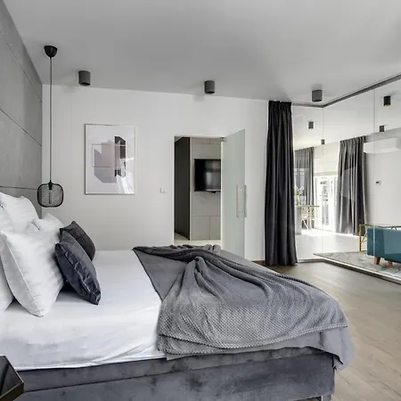 Apartment El - Lupus Poznan
